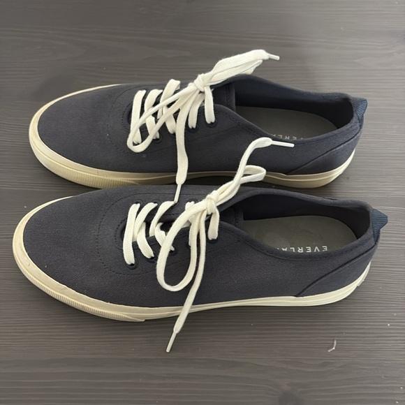 Everlane Tread Forever Casual Sneakers Navy Cream Lace Up Women’s Size 9 - Picture 11 of 11